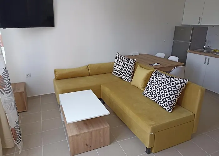 Apartment 2 *